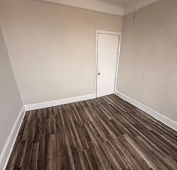2382 Dean St #13 — Photo 8