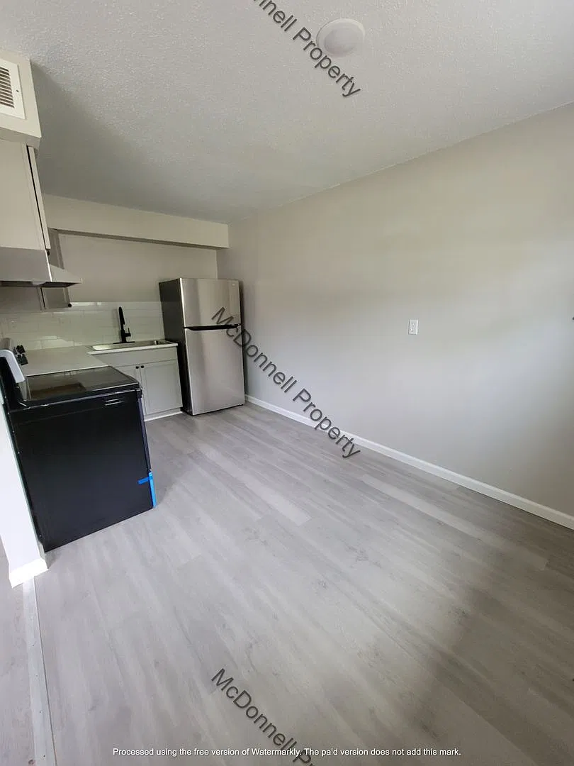 3528 Heatherton Drive — Photo 3