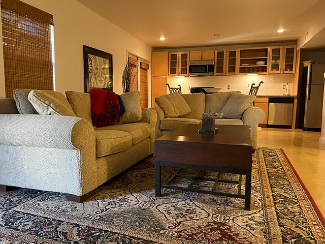Dot Commons Apartments — Photo 32