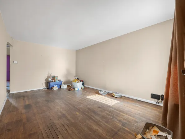 721 East 94th Street image 2 of 9