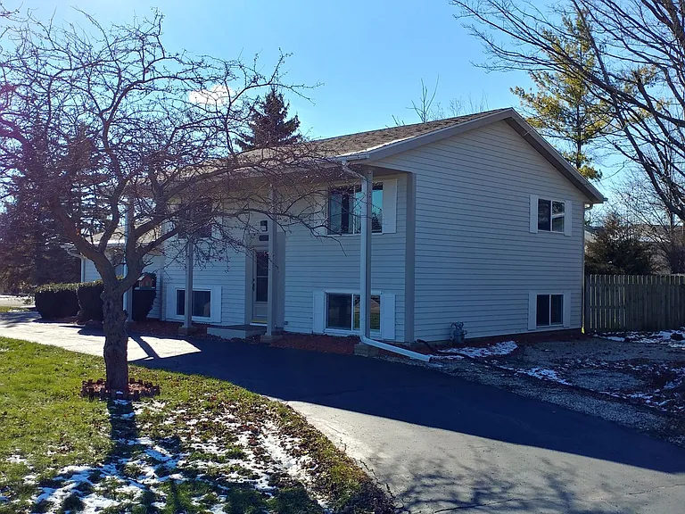 1948 Menomonee Ave — Photo 30