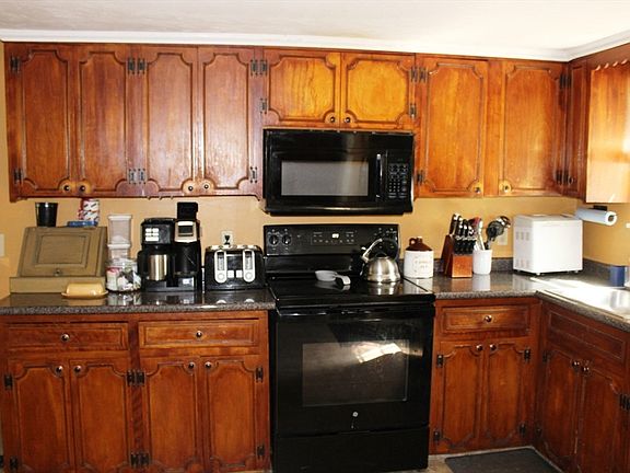 5th image of 35 Nashoba Rd