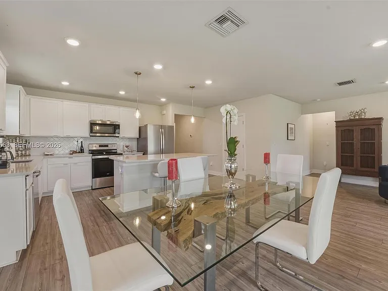 3141 Poinciana St — Photo 14