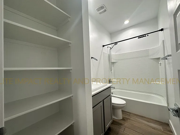 11112 S Weismann Dr — Photo 6