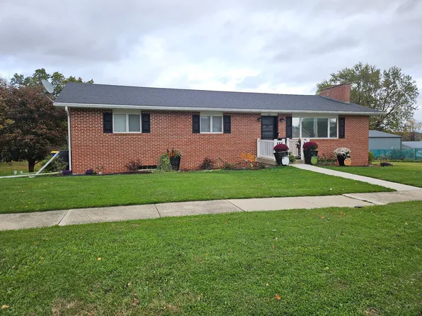 930 Mitscher Ave, Hillsboro, WI 54634