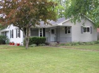 8647 N 52nd St, Brown Deer, WI 53223