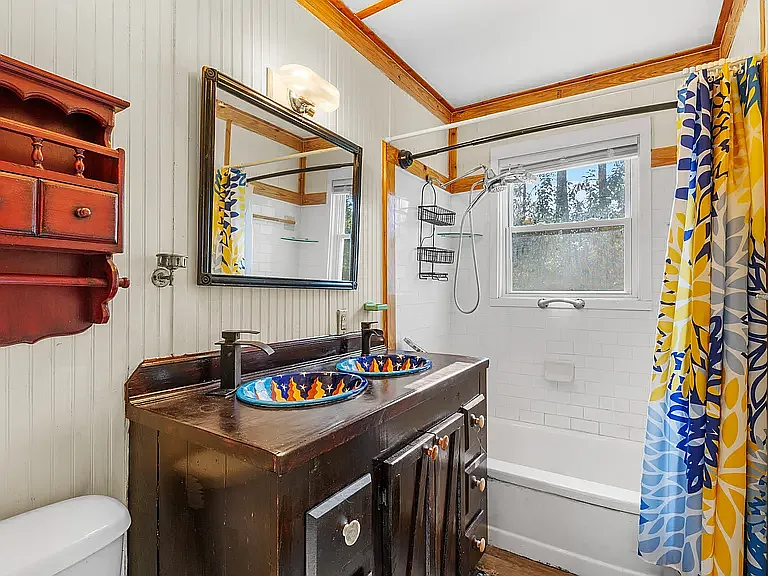 2347 Byrnes Dr — Photo 16
