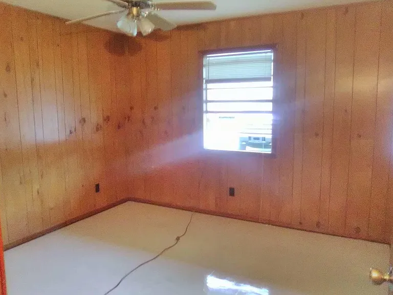 901 Hampton Ln #C — Photo 4