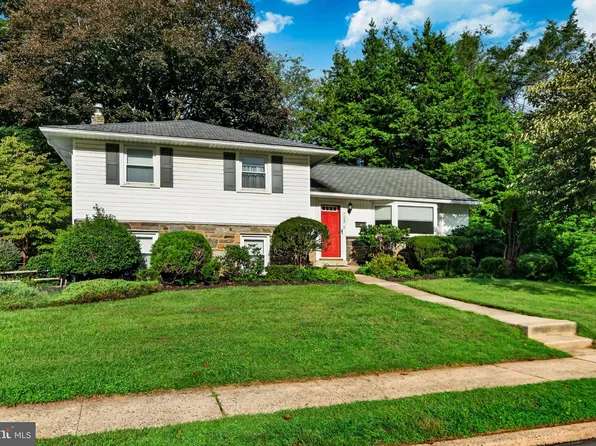 1155 S Lehigh Cir, Swarthmore, PA 19081