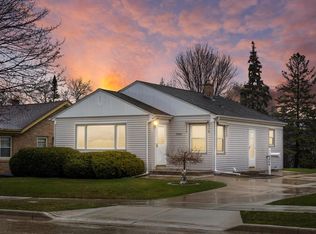 3268 S 60th St, Milwaukee, WI 53219