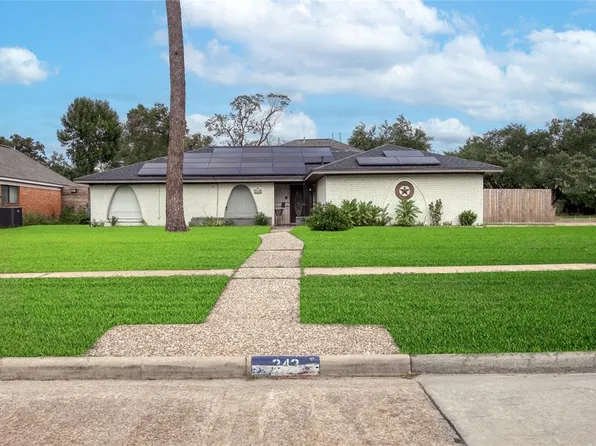 242 Ballantrae Lane, Houston, TX 77015