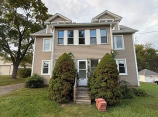 818 Burbank Ave, Suffield, CT 06078