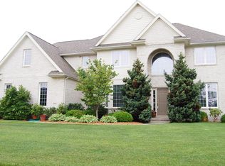 5643 Anchor Hills Dr, Sylvania, OH
