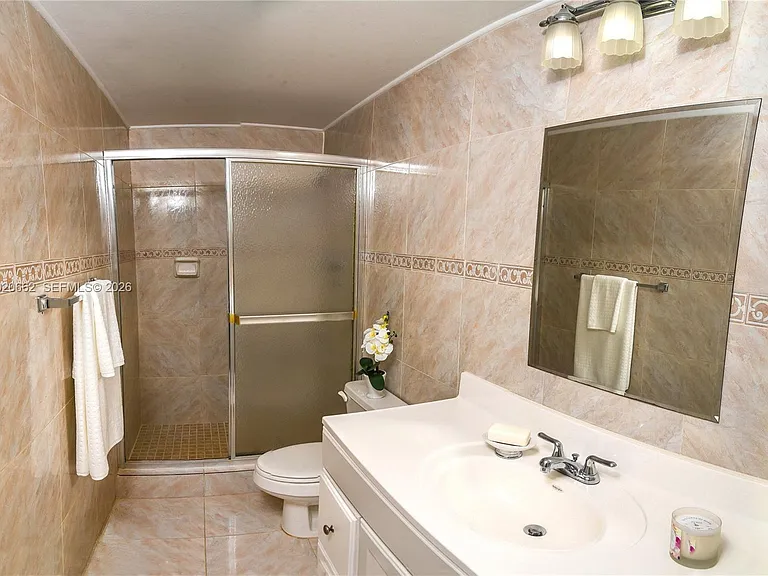 9611 SW 77th Ave #206A — Photo 10