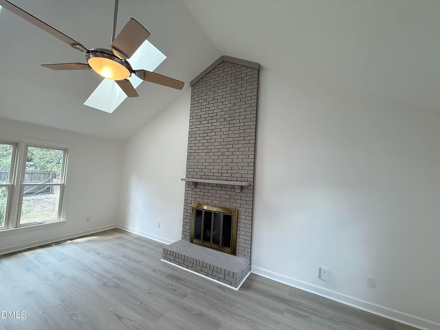 4 bed, 3.0 bath, $2,090 — Photo 4