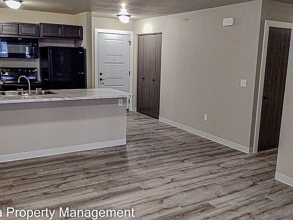 4th image of 4210 Christian Dr #103