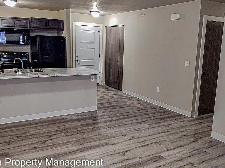 Jenny Place Apartments — Photo 4
