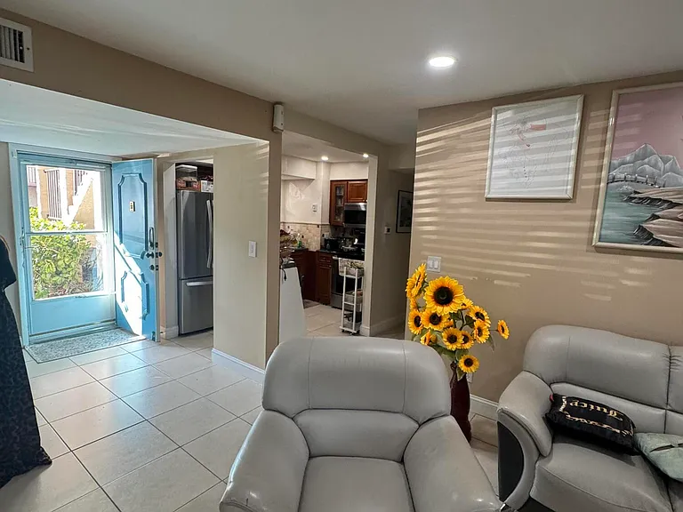 725 Lori Dr #107 — Photo 14