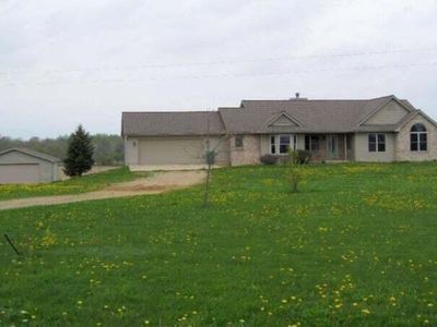 11068 Link Hwy, Bellevue, MI, 49021