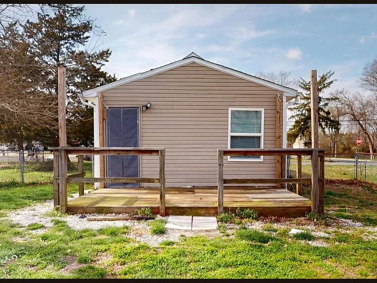 654 Cincinnati Ave — Photo 14