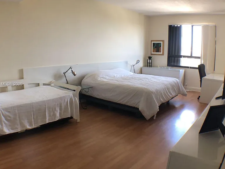 151 Crandon Blvd #833 — Photo 11