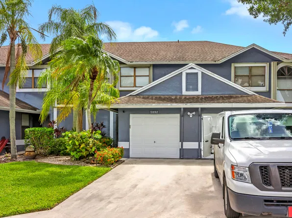 5892 Northpointe Ln, Boynton Beach, FL 33437