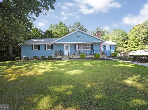 85 Cedar Ln, Elmer, NJ 08318