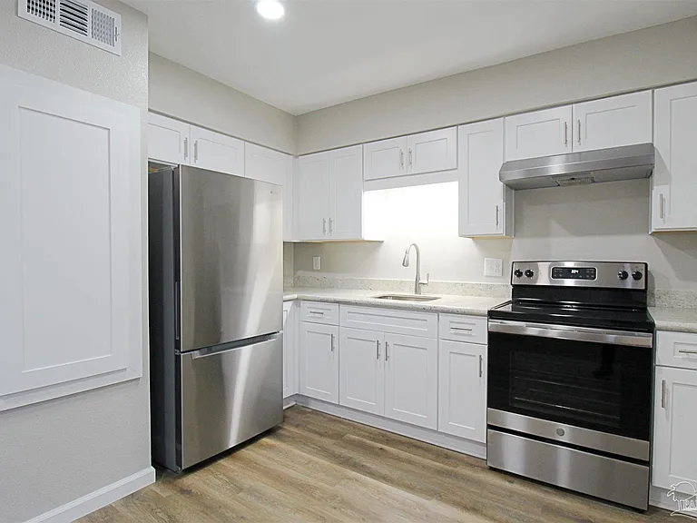 9615 Sandpiper St — Photo 5