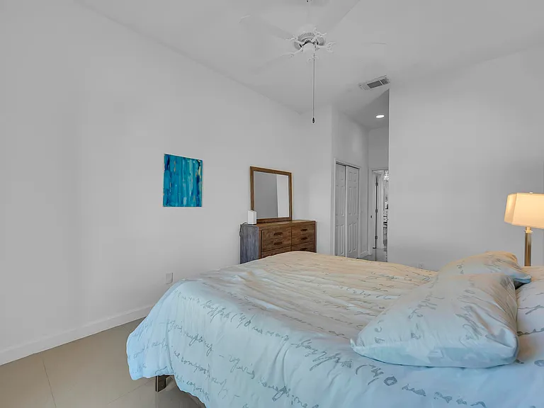 615 SW Saint Thomas Cv — Photo 19