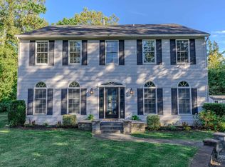 2 Moore Ter, Cape May Court House, NJ 08210