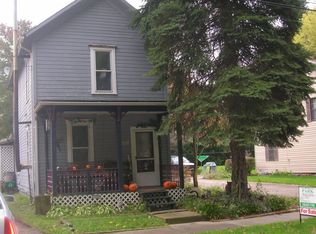 121 S Cherry St, Gnadenhutten, OH