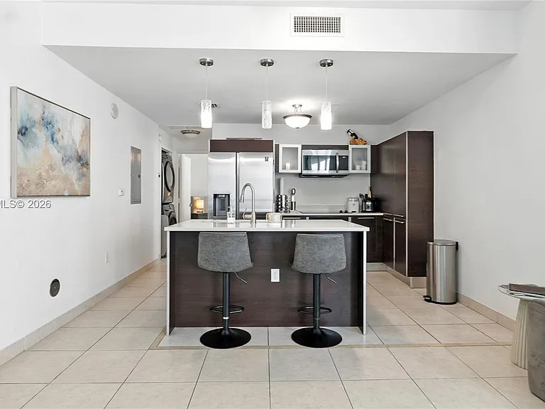 1900 N Bayshore Dr #2810 — Photo 4