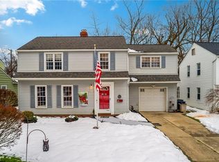 1387 Brainard Rd, Lyndhurst, OH 44124