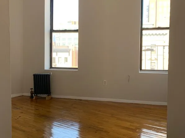 165 West 4th Street image 1 of 9