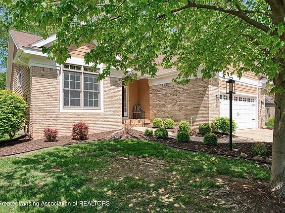 3rd image of 3536 Oakmont Dr