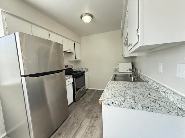 405 Dorado Ct SE, Albuquerque, NM 87123