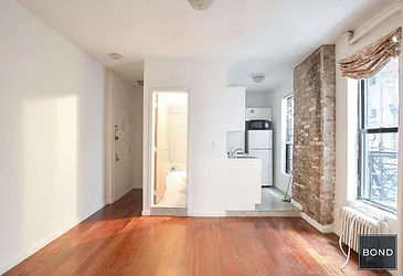 Rented by Bond New York