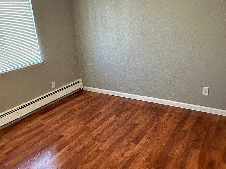 3605 S Knox Ct — Photo 8