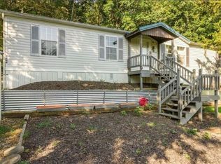 8444 Navajo Trl, Rogers, AR 72756