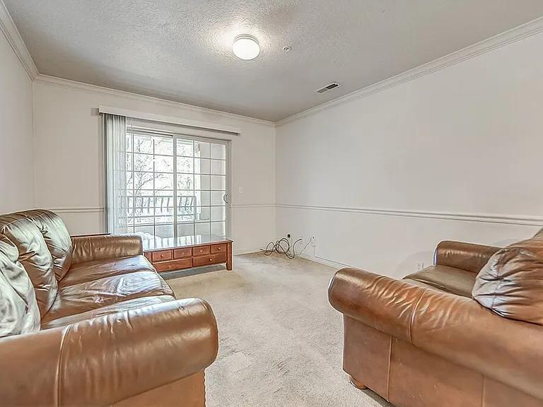 543 N University Ave #108 — Photo 5