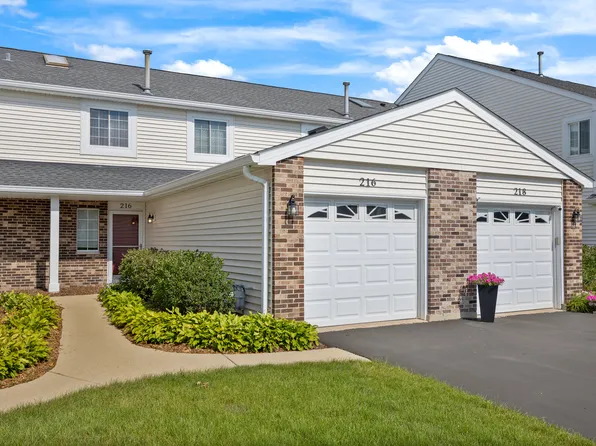 216 Brittany Dr Unit 8E-2, Streamwood, IL 60107