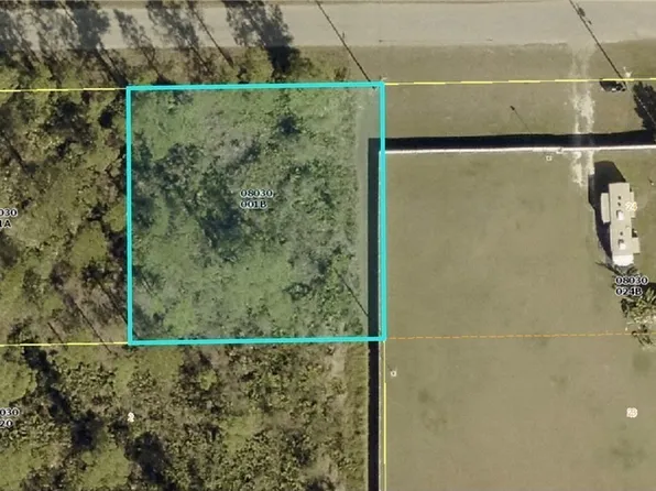 505 W 11th St, Lehigh Acres, FL 33972