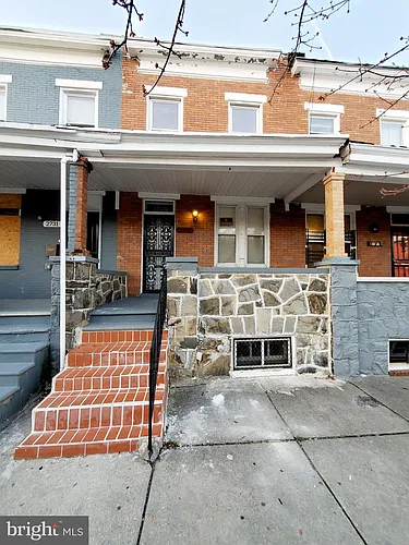 2729 Ashland Ave Photo 1