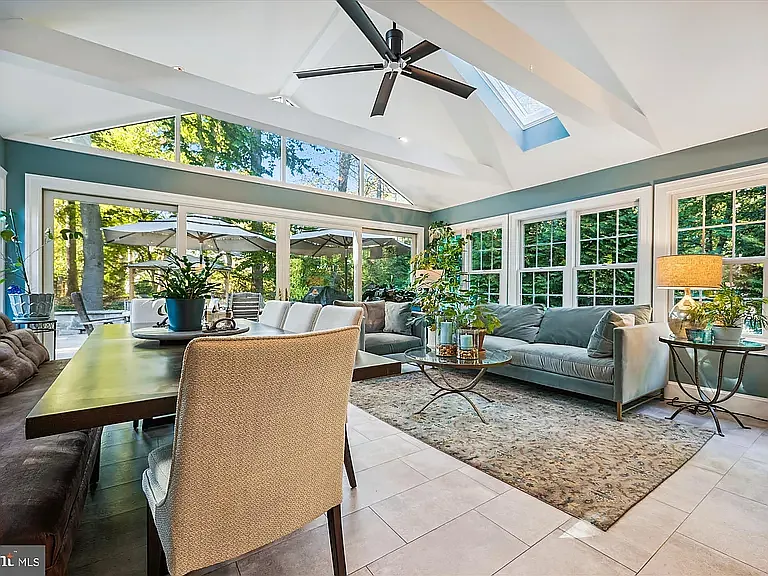 14708 Westbury Rd — Photo 35