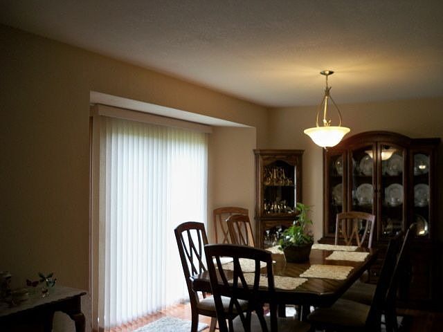 2nd image of 405 N Taylor St