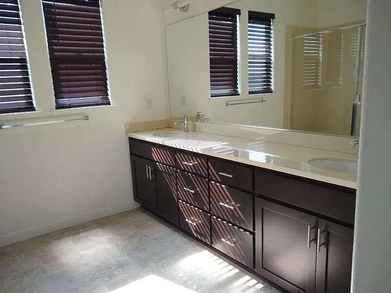2300 Spitfire Way — Photo 13