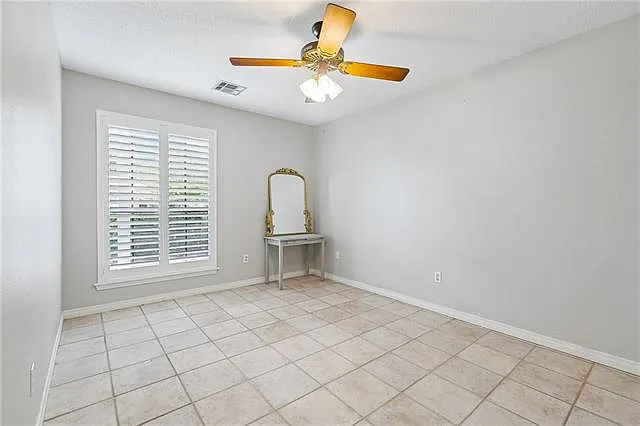 24 Myrtle Hill Dr — Photo 15