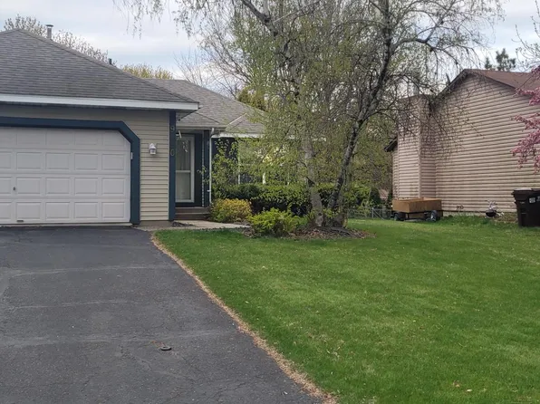 9480 71st St S, Cottage Grove, MN 55016