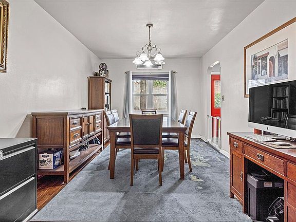 4th image of 2542 Bronxwood Ave