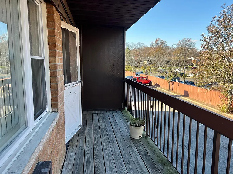 55 Gill Ln #24 — Photo 8